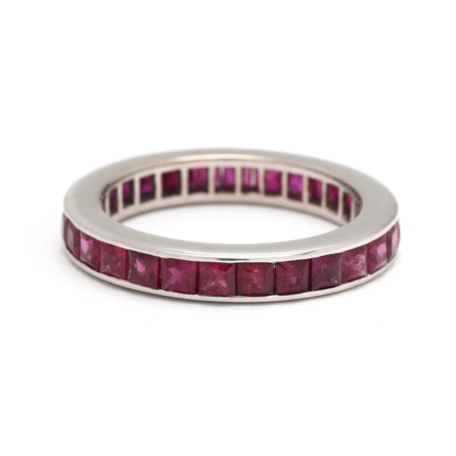 Modern 5.6ct Square Ruby Eternity Band Ring, 18k White Gold, Ring Size 6 For Sale - Image 3 of 7