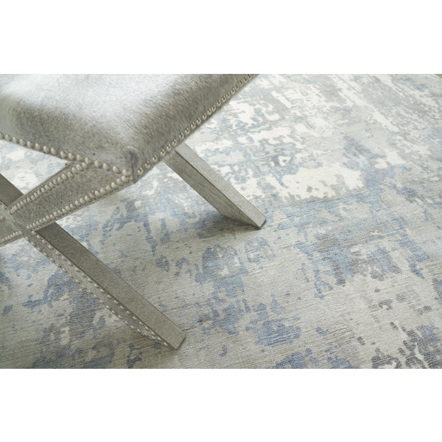 Abstract Exquisite Rugs Murano Handmade New Zealand Wool & Bamboo Silk Silver/Blue Rug-9'X12' For Sale - Image 3 of 5