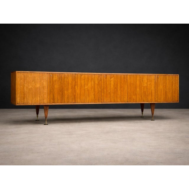 Reeded Credenza in Caviúna Wood by Giuseppe Scapinelli, Brazil, 1950s For Sale In New York - Image 6 of 16