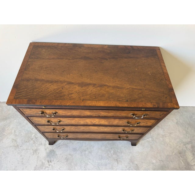 1970s Vintage George III-Style Four Drawers Bachelor’s Chest For Sale - Image 4 of 12