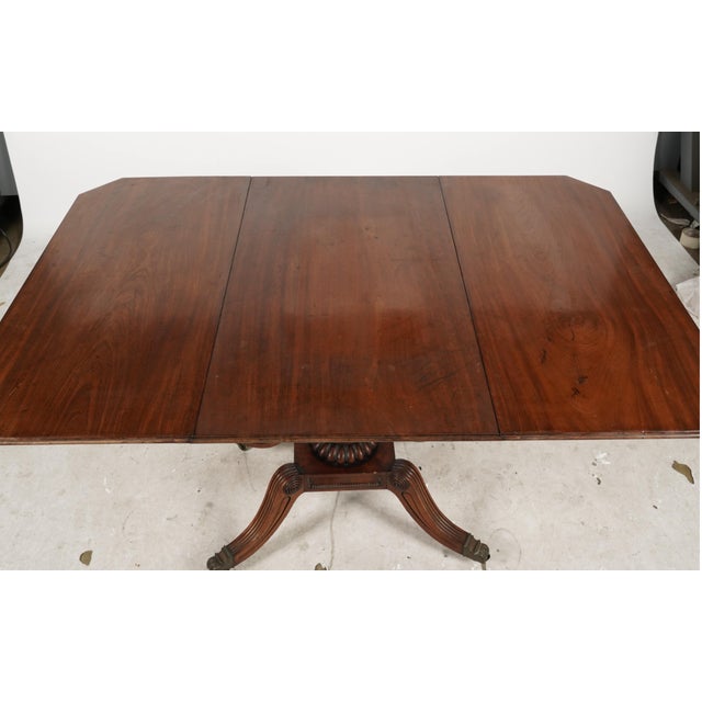 Vintage English Regency-Style Drop-Leaf Table For Sale In Los Angeles - Image 6 of 7