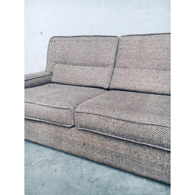 Mid-Century Modern Boucle 3 Seat Sofa, Italy, 1970s For Sale - Image 4 of 18