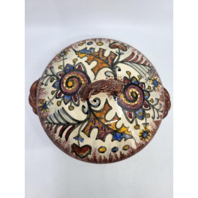 Jewelry box or trinket box, with matching lid, made by the renowned Paul Fouillen in Quimper. This piece is a magnificent...