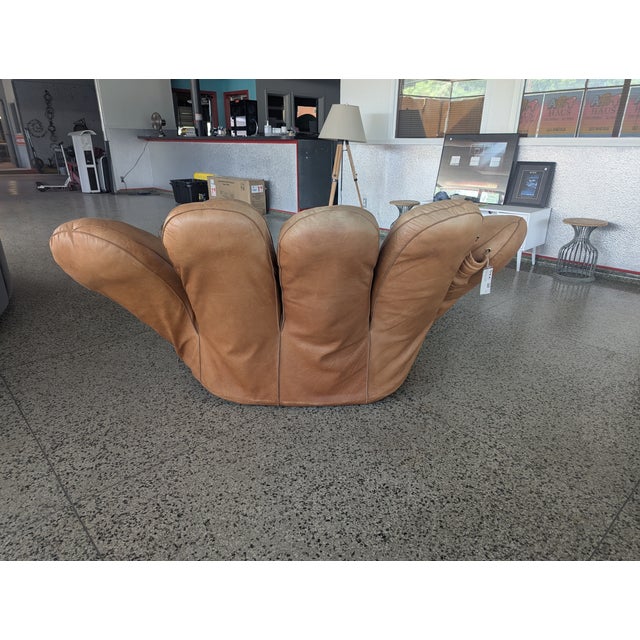 De Pas D'urbino Lomazzi 1970s De Pas, D’urbino, & Lomazzi “Joe” Baseball Glove Chair For Sale - Image 4 of 5