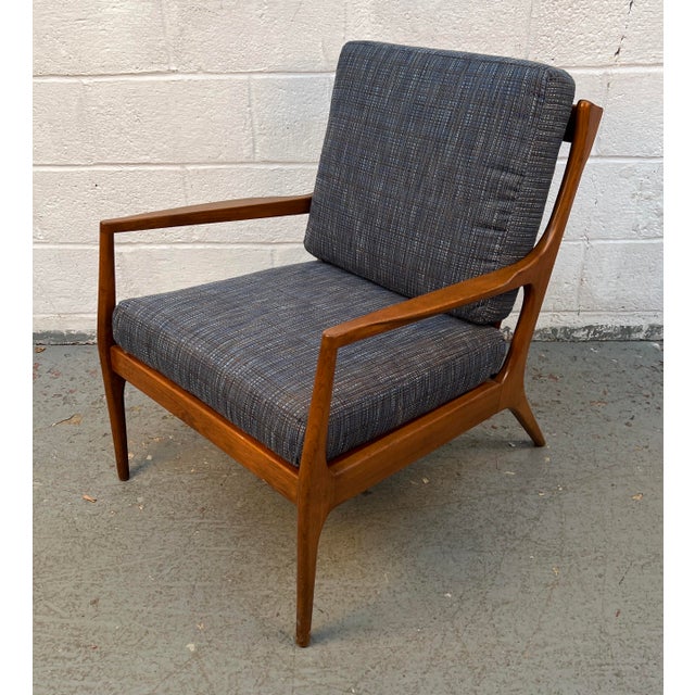 Mid 20th Century Mid-Century Modern Sculptural Walnut Lounge Chair For Sale - Image 5 of 15