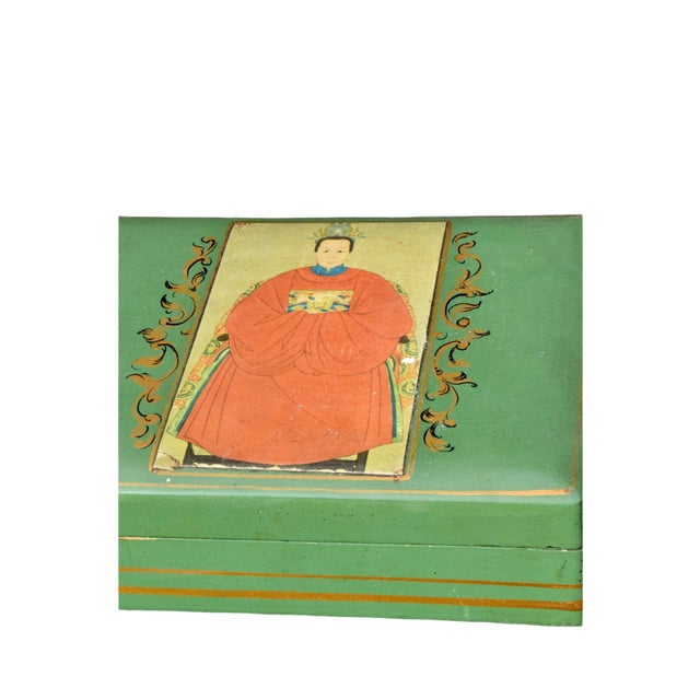 Mid 20th Century Mottadeh Chinese Empress Decorative Box For Sale In San Diego - Image 6 of 12