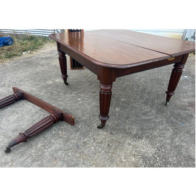 Wood 19th Century English Mahogany Dining Table, Likely by Gillows For Sale - Image 7 of 9