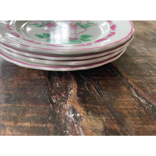 Early 19th Century Set of Four (4) Pink English Chanticleer Fondeville England 6 3/8” Plates For Sale - Image 4 of 8