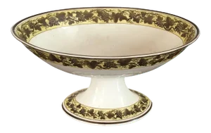 Early 19th Century Wedgwood Creamware Centerpiece Footed Bowl
