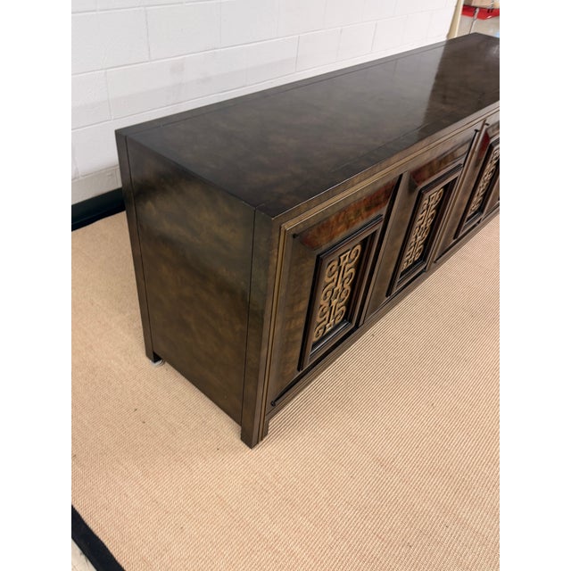 Brown 1970's Burled Carpathian Elm and Brass Credenza From Mastercraft For Sale - Image 8 of 10