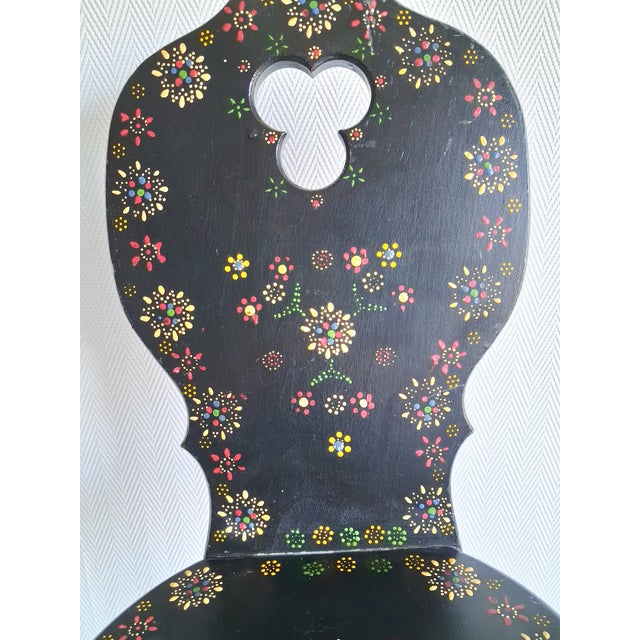 Green Pair of Vintage Hand-Painted Folk Art Chairs, Scandinavian Decorative Folk Chairs, Cottage Accent Chairs For Sale - Image 8 of 17