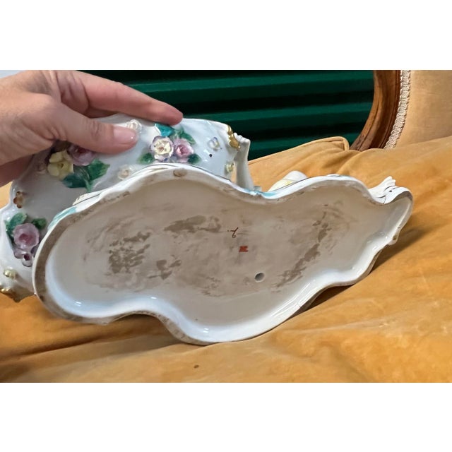 Rococo A Pair of Meissen Porcelain Man and Women Sweet Meat Dishes For Sale - Image 3 of 9