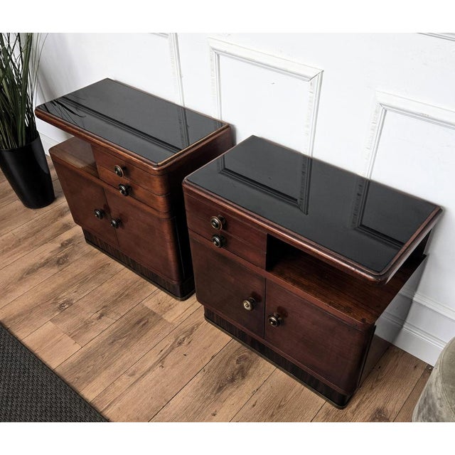 1940s Art Deco Italian Nightstands in Wood and Black Glass Top, 1940s, Set of 2 For Sale - Image 5 of 11