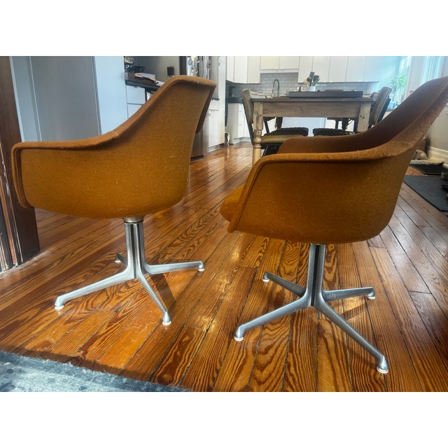 Vintage, Mid Century Modern Vecta Group Swivel Chairs in Burnt Orange For Sale - Image 10 of 12