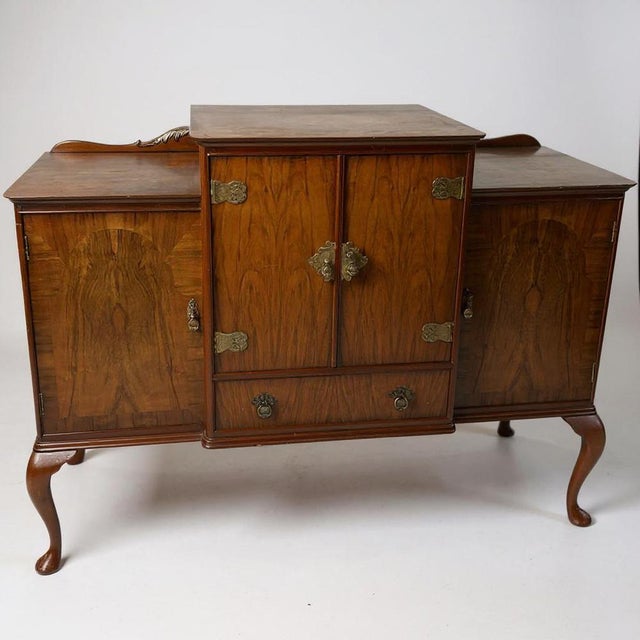 Brown Vintage Queen Anne Sideboard in Walnut For Sale - Image 8 of 8