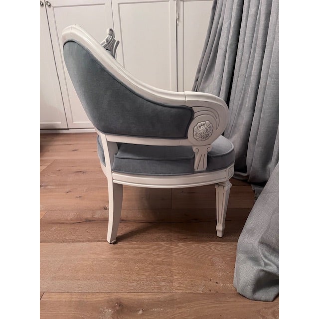 Hollywood Regency Hand Carved Vintage Slipper Chairs Light Blue Velvet Cushion/Tufting For Sale - Image 3 of 8