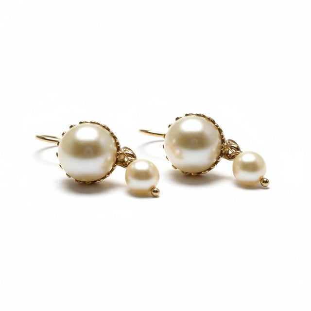 1990s 1990s 14kt Yellow Gold Double Drop Pearl Dangle Hoop Earrings, A Pair For Sale - Image 5 of 10