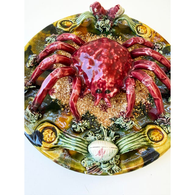 French Pair of French Palissy Majolica Crab Plates For Sale - Image 3 of 12