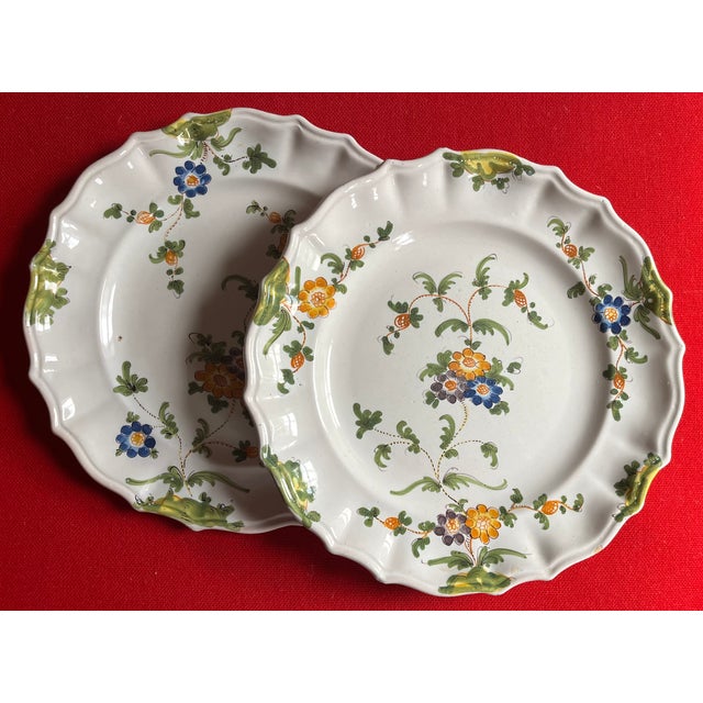 Antique 19th Century Italian Cantagalli Faience Dinner Plates From Florence - A Pair For Sale - Image 10 of 10
