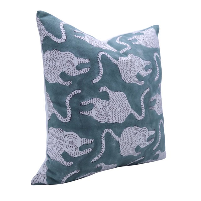 Bring home the charm of handcrafted tradition with this block print handmade cushion cover. Made from thick white cotton,...