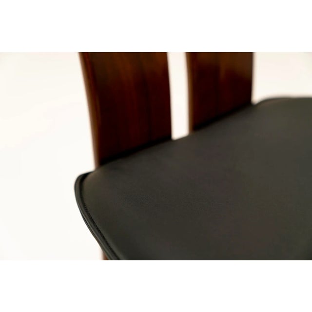 Dining Chairs in Walnut and Leather in the Style of Scarpa, Italy, 1970s, Set of 4 For Sale - Image 12 of 13