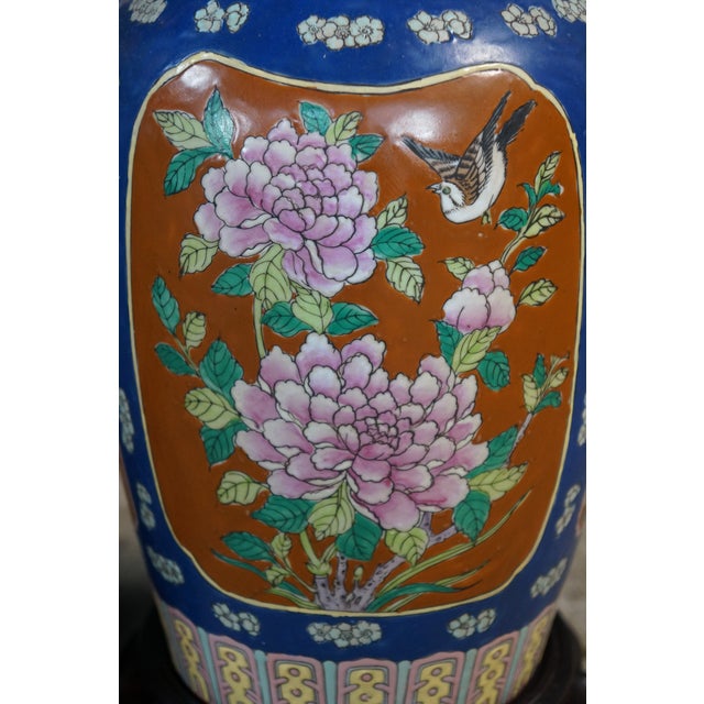2 Vintage Chinese Export Polychrome Porcelain Ginger Jar Buffet Table Lamps Pair For Sale - Image 10 of 18