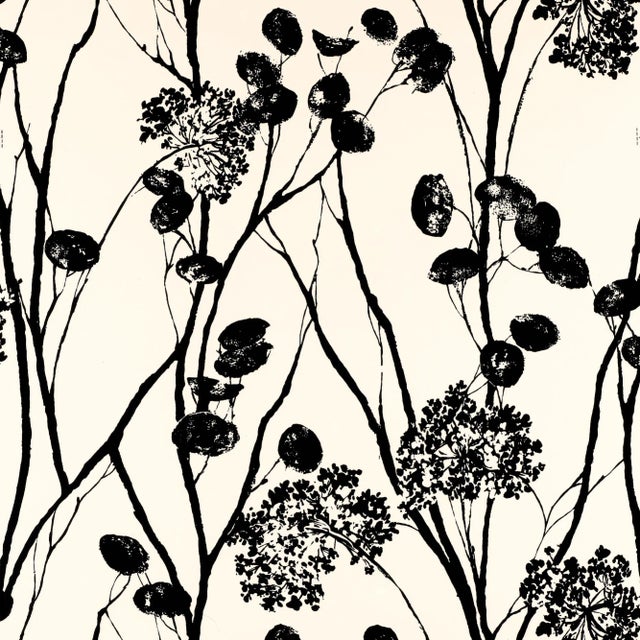 Sample - Schumacher Moonpennies Wallpaper in Black & Ivory For Sale