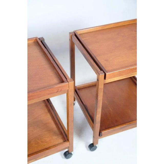 Roll Coffee Tables with Serving Tray in Walnut, 1960s, Set of 2 For Sale - Image 6 of 13