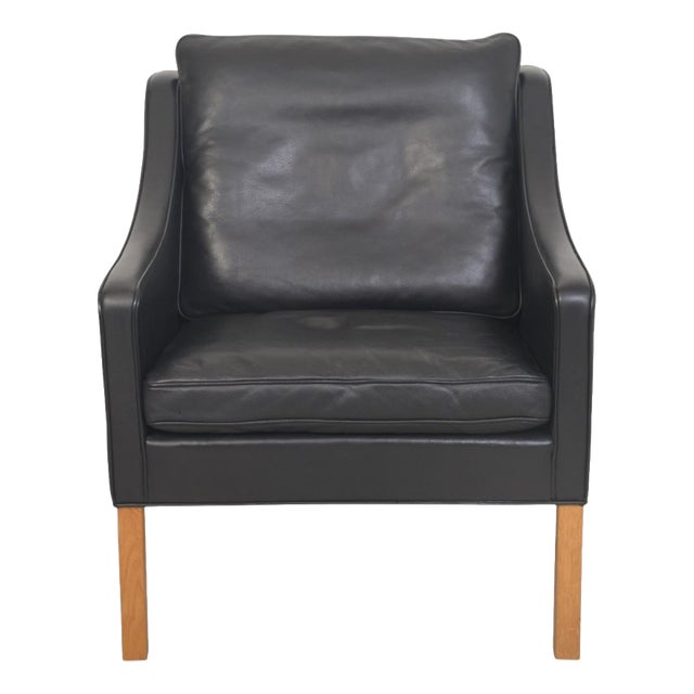 Model 2207 Lounge Chair in Black Leather Børge Mogensen, 1980s For Sale