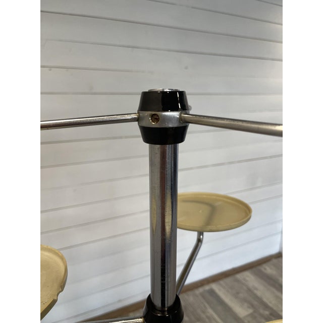 Metal A- 357 Vintage Plant Stand, Chrome and Plastic +-1965, 1960s For Sale - Image 7 of 11