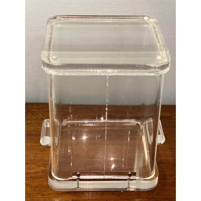Vintage Lucite Ice Bucket With Tongs and Hinged Lid For Sale - Image 9 of 11