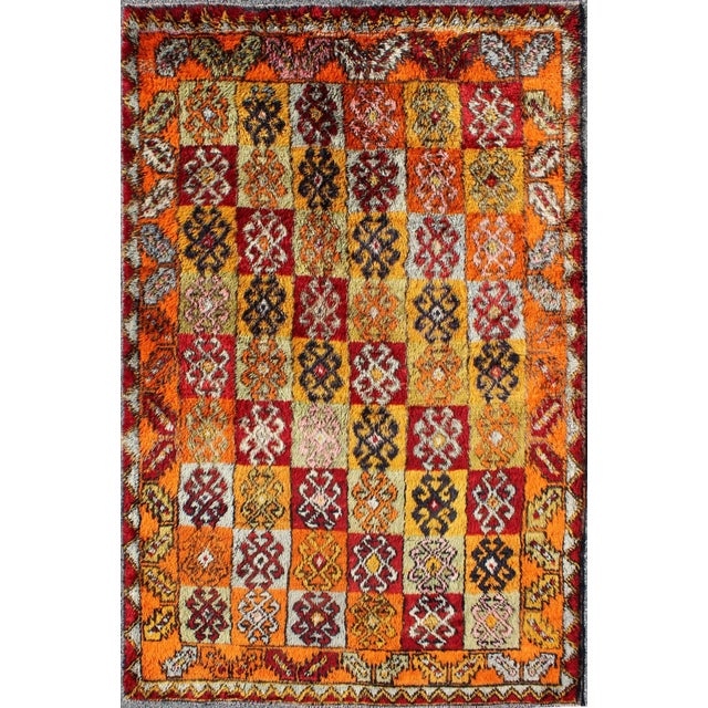 Orange Keivan Woven Arts, En-165404, Vintage Mid-Century Turkish Tulu Rug - 4′9″ × 6′9″ For Sale - Image 8 of 8