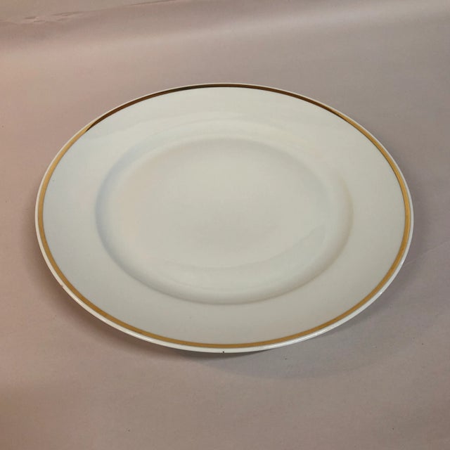 Modern Early 20th Century Single Italian Round Platter / Charger White With Gilt Rim Richard Ginori For Sale - Image 3 of 5