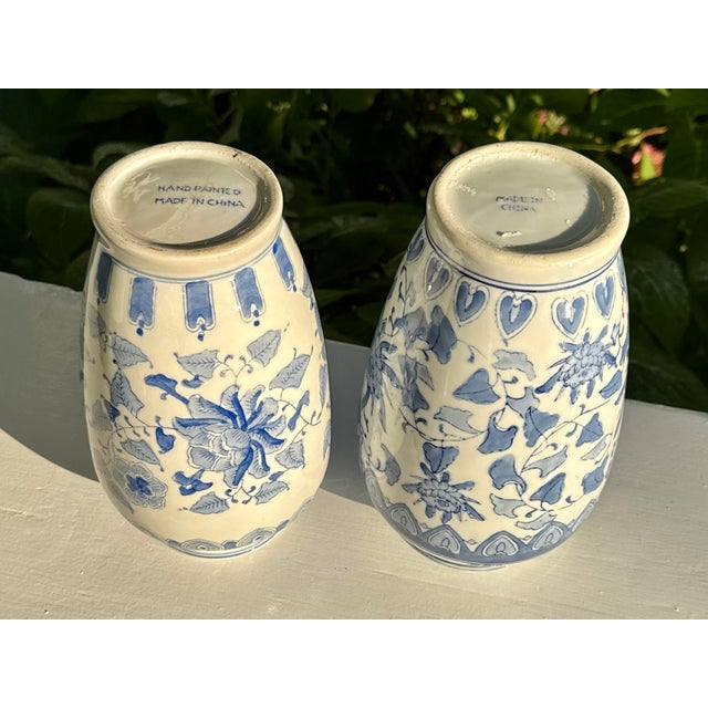 Ceramic Blue & White Chinese Vases - A Pair For Sale - Image 7 of 9