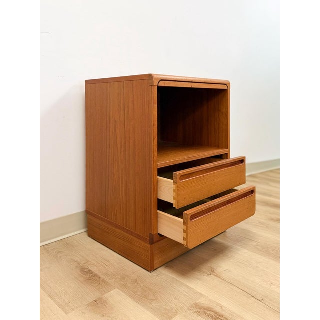 Wood Teak Danish Mid-Century Nightstand Torring Mobelfabrik MCM Bedside End Table For Sale - Image 7 of 9