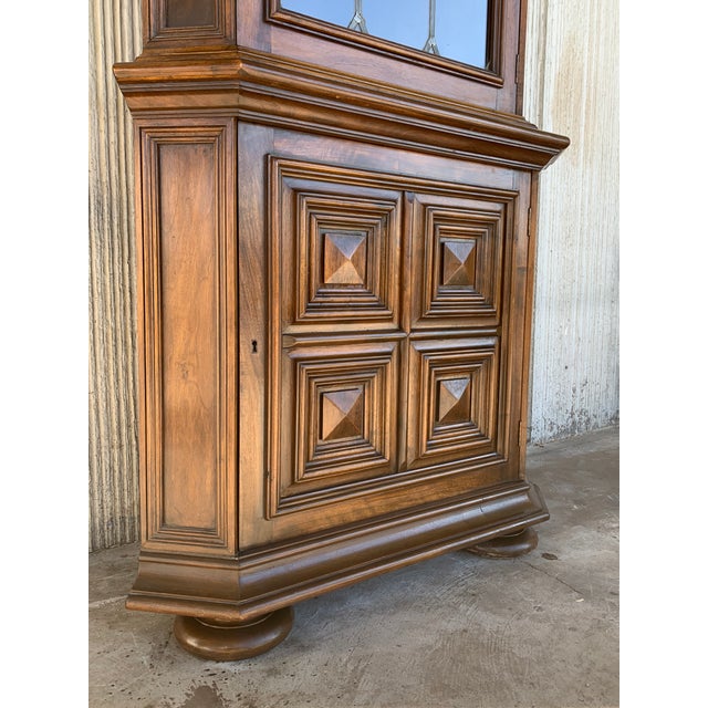 20th Century Spanish Colonial Corner Vitrine With Lead Solders in Glass For Sale - Image 10 of 12
