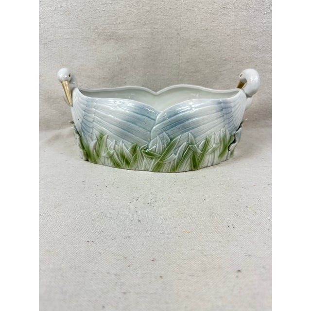 White Sculpted Swans Centerpiece Bowl For Sale - Image 8 of 8