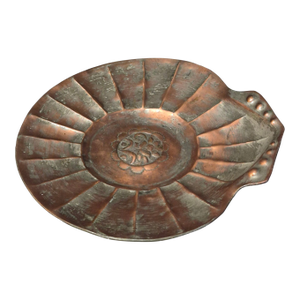 Vintage Arts & Crafts Hand Hammered Copper Sea Shell Shaped Floral Center Dish