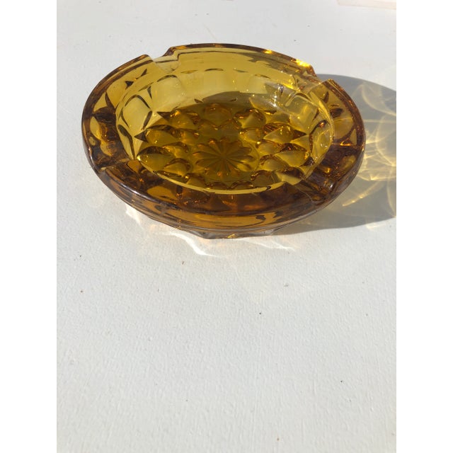 1960s 1960s Mid-Century Modern Round Amber Ashtray With 12 Point Star Pattern For Sale - Image 5 of 10