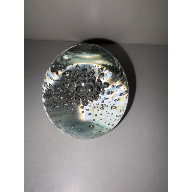 Murano Glass Egg-Shaped Paperweight, 1950 For Sale - Image 4 of 6