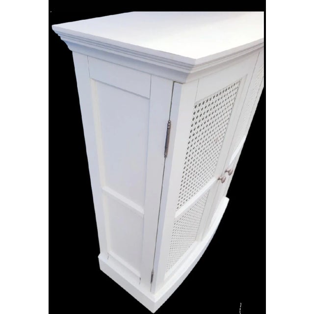 1990s Oversized Vintage Cane and Wood 2 Door White Wall Medicine Storage Bathroom Cabinet For Sale - Image 5 of 6