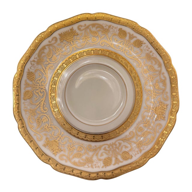 Early 20th Century Black Knight Hohenberg Bavaria “Eldorado” 72-Piece Porcelain Service for 12 For Sale In Los Angeles - Image 6 of 10