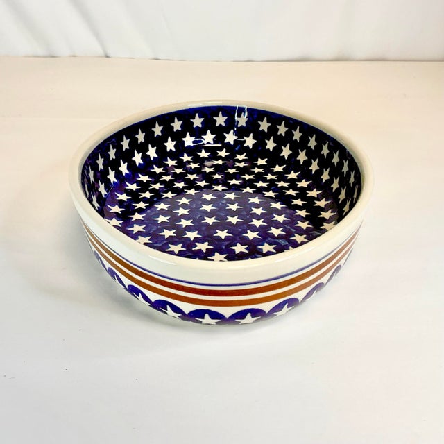Ceramic 1980s Vintage Arts & Crafts Americana Boho Chic Boleslawiec Pottery Oval Baker Serving Dish - 4th of July For Sale - Image 7 of 11