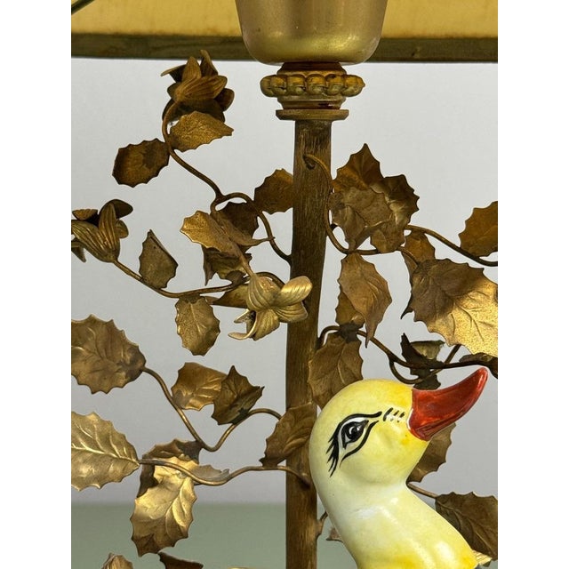 Italian Hollywood Regency Porcelain Waterbird Table Lamp with Sculptural Brass Foliage attributed to Giulia Mangani, Italy, 1970s For Sale - Image 12 of 16