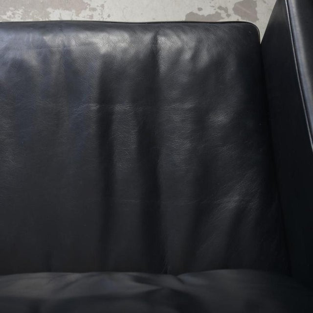 Model 2209 3-Seater Sofa in Black Leather by Børge Mogensen, 1980s For Sale - Image 10 of 18