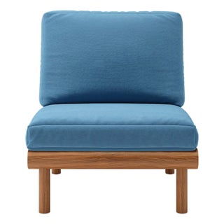 Rishon Dark Teak Outdoor Lounge Chair – Classic Cushion Edition in Sunbrella Sapphire Blue For Sale
