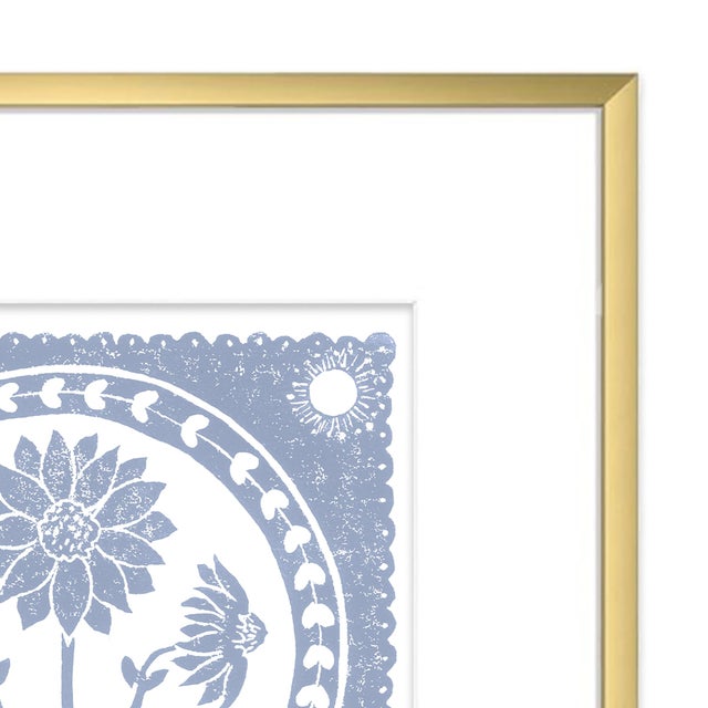 Bring timeless charm and modern minimalism to your walls with this bold hydrangea blue-and-white sunflower design....