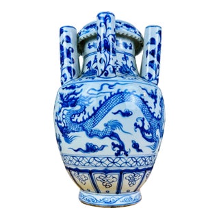 Grand Chinoiserie Tulipière Blue & White Porcelain Vase Multi-Spout, 15" For Sale