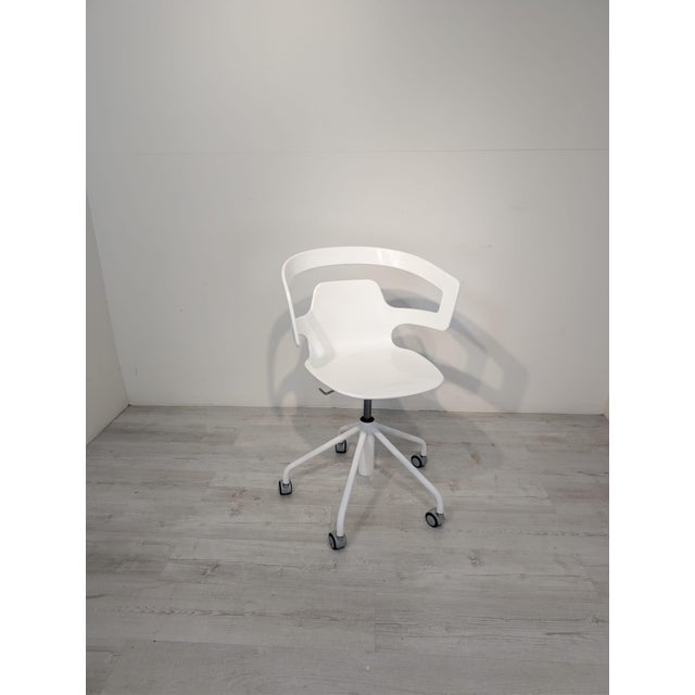 Italian Alians Segesta Studio 508 Chair by Alfredo Häberli This legendary Italian Segesta Studio 508 office chair was...