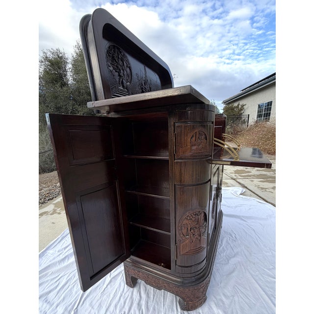 Mid-Century Chinese Hand-Carved Altar Cocktail Bar Cabinet by Hk Old Mary Sing Shun Co. - No. 9143 (With Original Catalog) For Sale - Image 14 of 17
